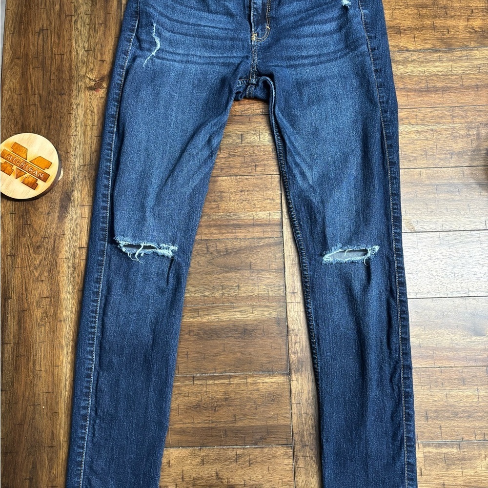 Women’s like new Abercrombie and Finch skinny jeans